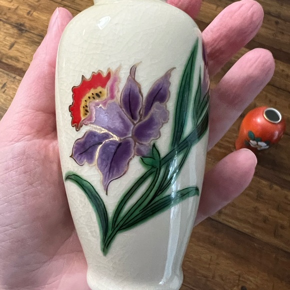 Vintage Homco Floral Porcelain Mini Vase - Picture 4 of 7